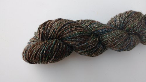 fil à tricoter, à tisser, filé main, yarn to knit, weave, fait main, handmade
