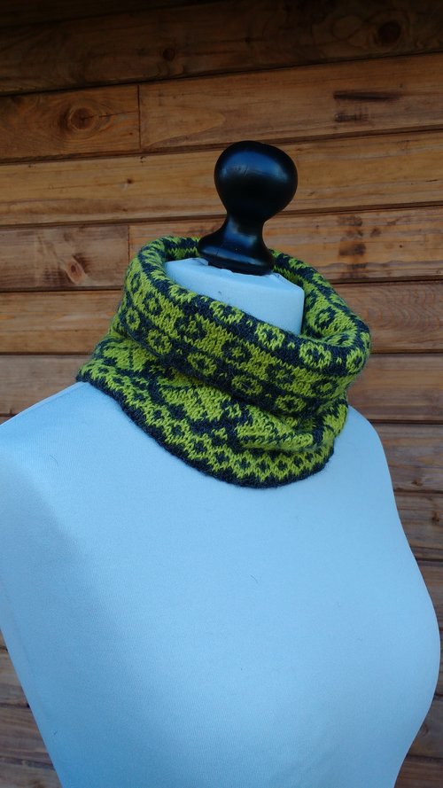 Col tricoté main- Cowl