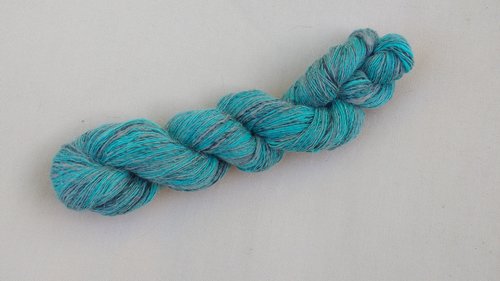 fil à tricoter, à tisser, filé main, yarn to knit, weave, fait main, handmade
