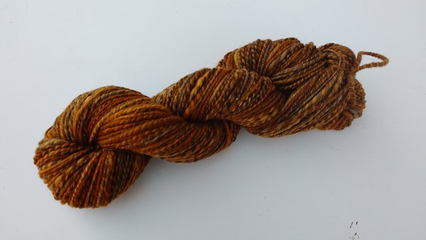 filé main, fil à tricoter, yarn to knit, weave, tisser, tricot, tissage