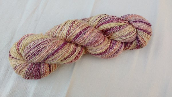 filé main, fil à tricoter, yarn to knit, weave, tisser, tricot, tissage
